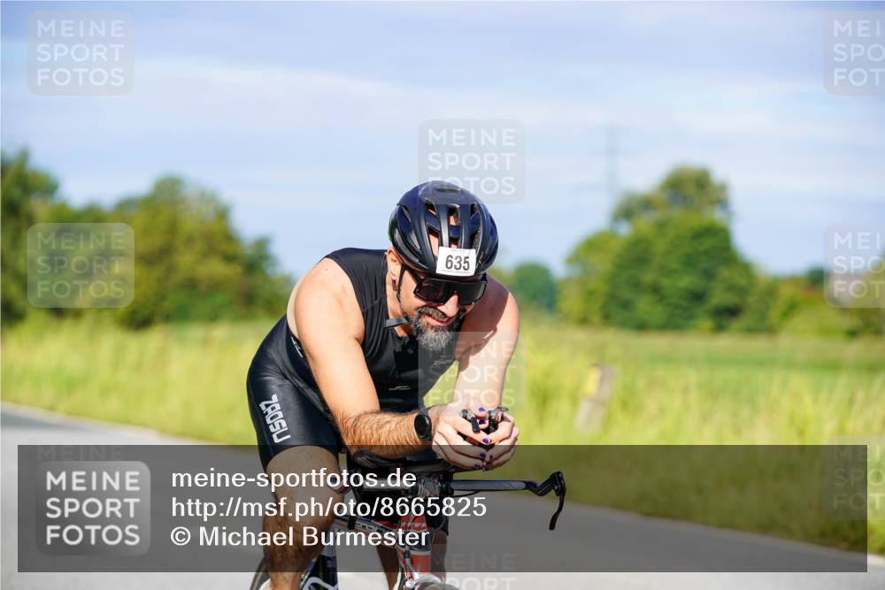 31.08.2025 - Elbe Triathlon Hamburg Michael Burmester http://msf.ph/oto/8665825 31.08.2025 09:32:22 Radfahren 284, 315, 635 meine-sportfotos.de