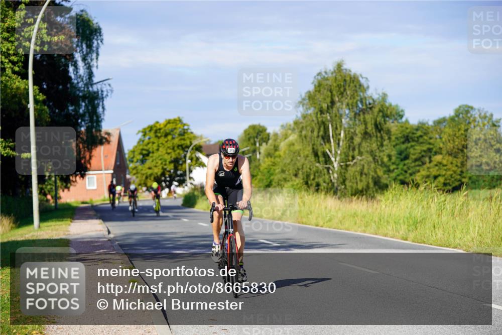31.08.2025 - Elbe Triathlon Hamburg Michael Burmester http://msf.ph/oto/8665830 31.08.2025 09:32:28 Radfahren 253, 315, 392 meine-sportfotos.de