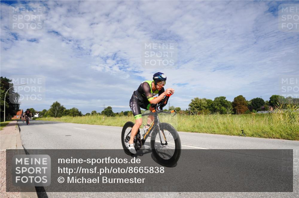 31.08.2025 - Elbe Triathlon Hamburg Michael Burmester http://msf.ph/oto/8665838 31.08.2025 10:20:33 Radfahren 508, 726, 920, 1033, 1090 meine-sportfotos.de