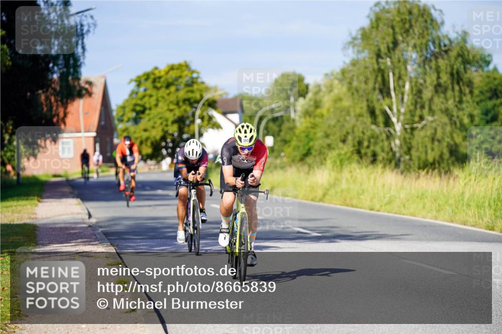 31.08.2025 - Elbe Triathlon Hamburg Michael Burmester http://msf.ph/oto/8665839 31.08.2025 09:32:33 Radfahren 253, 392, 674, 712 meine-sportfotos.de