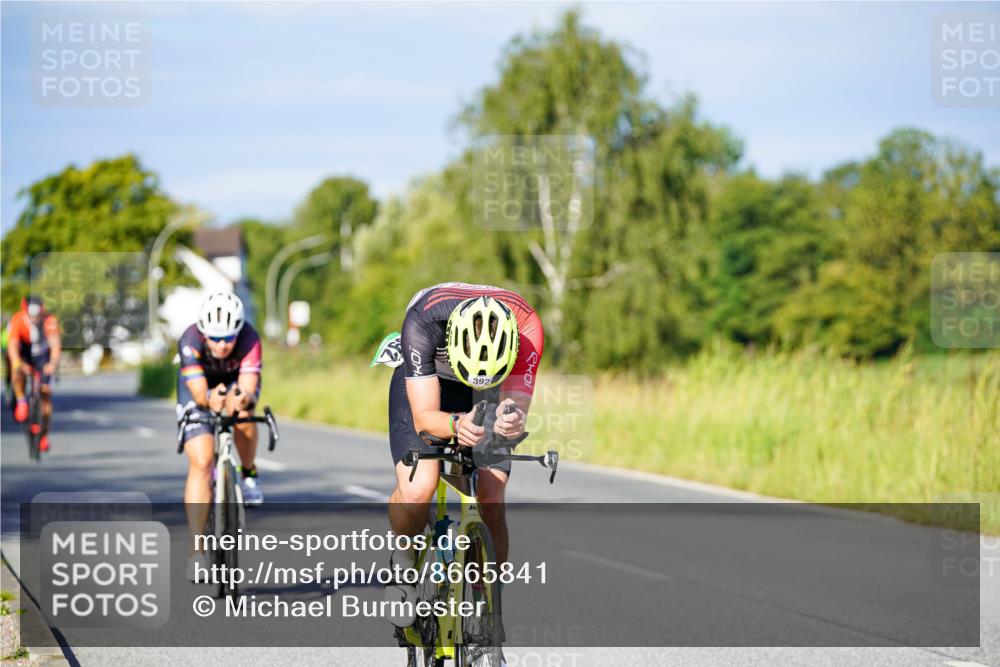 31.08.2025 - Elbe Triathlon Hamburg Michael Burmester http://msf.ph/oto/8665841 31.08.2025 09:32:34 Radfahren 253, 392, 674, 712 meine-sportfotos.de