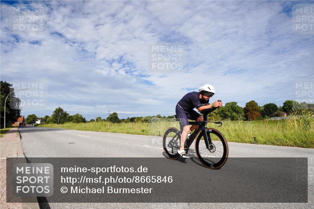 31.08.2025 - Elbe Triathlon Hamburg Michael Burmester http://msf.ph/oto/8665846 31.08.2025 10:20:38 Radfahren 508, 749, 920, 1045, 1090 meine-sportfotos.de