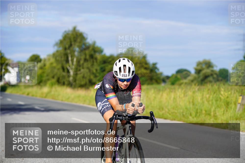 31.08.2025 - Elbe Triathlon Hamburg Michael Burmester http://msf.ph/oto/8665848 31.08.2025 09:32:35 Radfahren 253, 392, 674, 712 meine-sportfotos.de