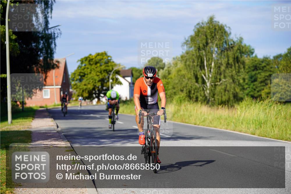 31.08.2025 - Elbe Triathlon Hamburg Michael Burmester http://msf.ph/oto/8665850 31.08.2025 09:32:37 Radfahren 253, 392, 577, 674, 712 meine-sportfotos.de