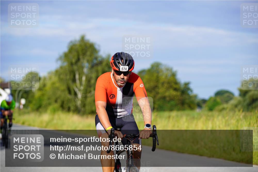 31.08.2025 - Elbe Triathlon Hamburg Michael Burmester http://msf.ph/oto/8665854 31.08.2025 09:32:38 Radfahren 253, 577, 674, 712 meine-sportfotos.de