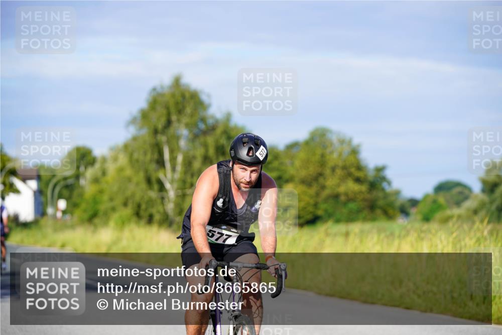 31.08.2025 - Elbe Triathlon Hamburg Michael Burmester http://msf.ph/oto/8665865 31.08.2025 09:32:44 Radfahren 577, 709, 713 meine-sportfotos.de