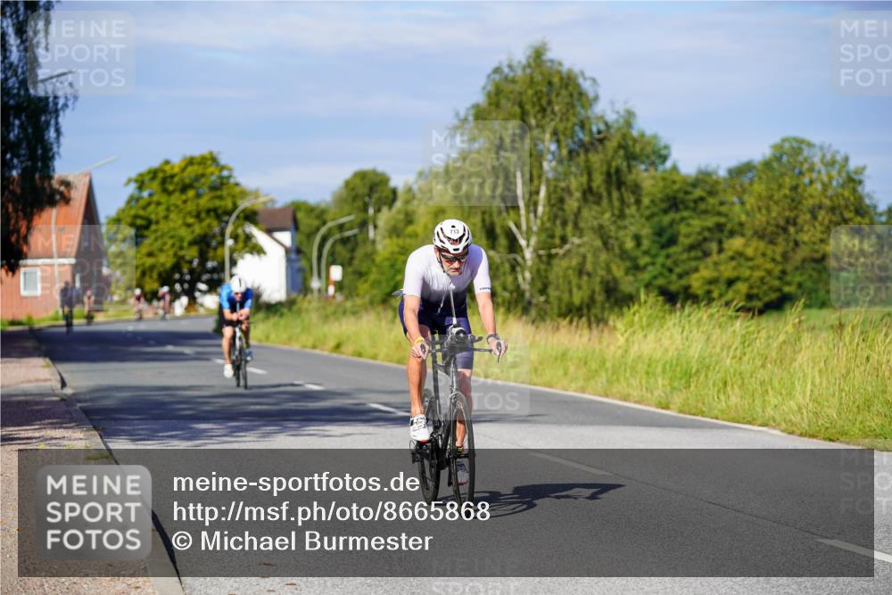 31.08.2025 - Elbe Triathlon Hamburg Michael Burmester http://msf.ph/oto/8665868 31.08.2025 09:32:46 Radfahren 577, 709, 713 meine-sportfotos.de