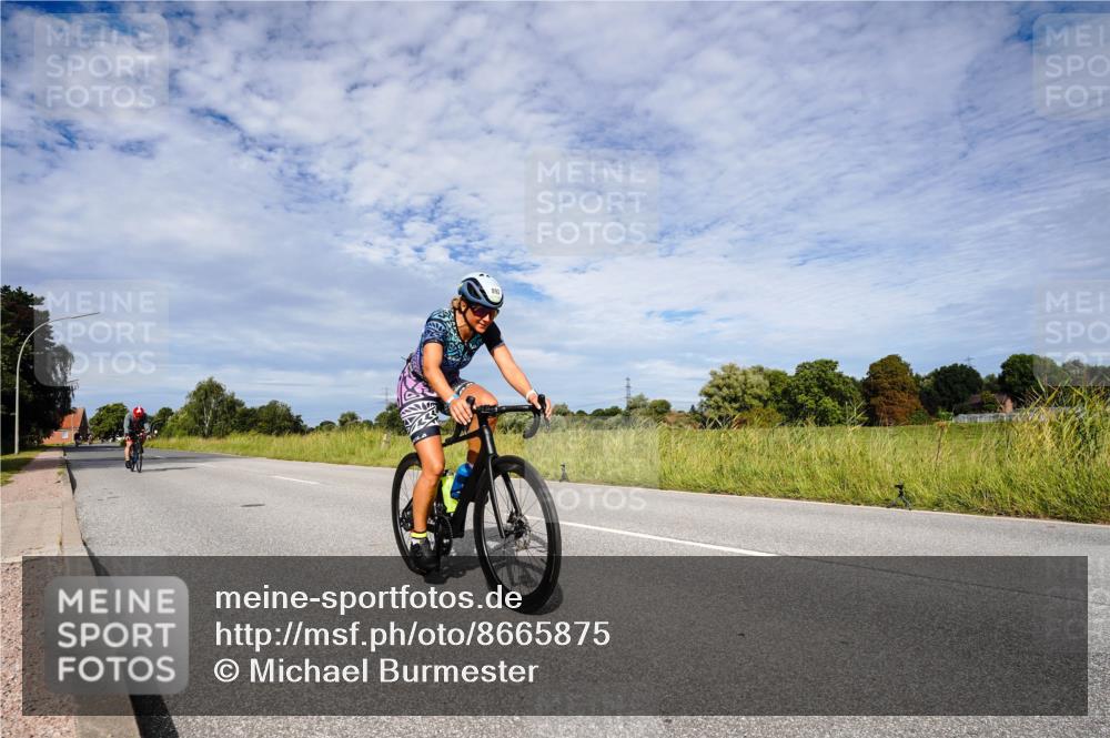 31.08.2025 - Elbe Triathlon Hamburg Michael Burmester http://msf.ph/oto/8665875 31.08.2025 10:21:11 Radfahren 771, 892, 902 meine-sportfotos.de