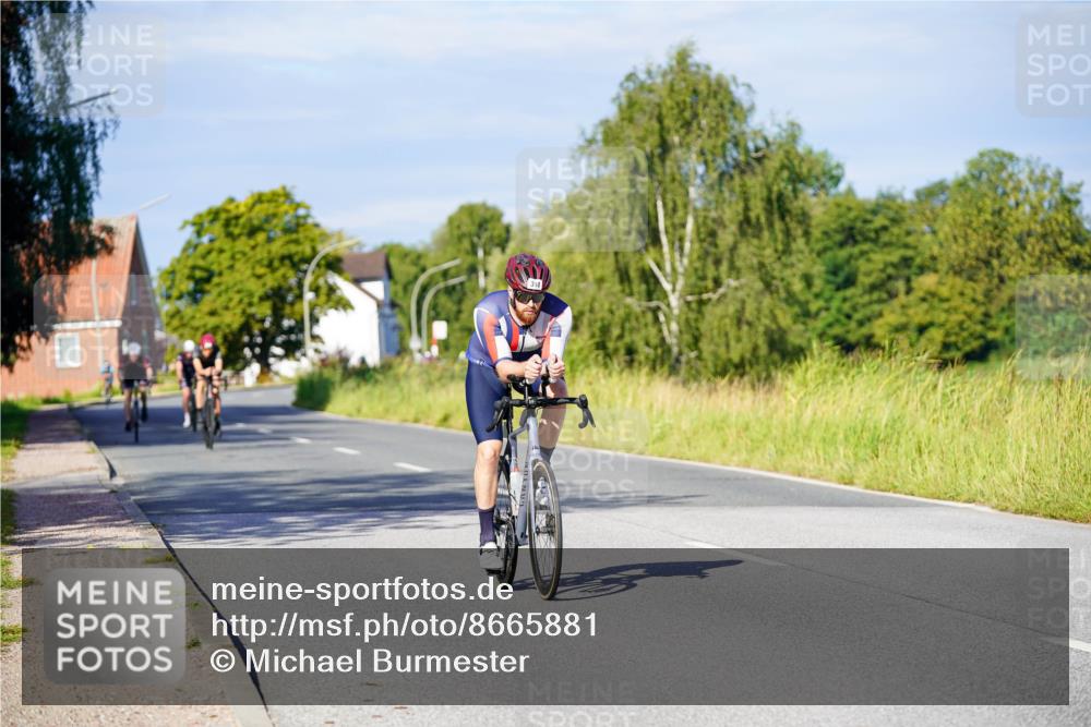 31.08.2025 - Elbe Triathlon Hamburg Michael Burmester http://msf.ph/oto/8665881 31.08.2025 09:32:57 Radfahren 184, 310, 495, 502 meine-sportfotos.de