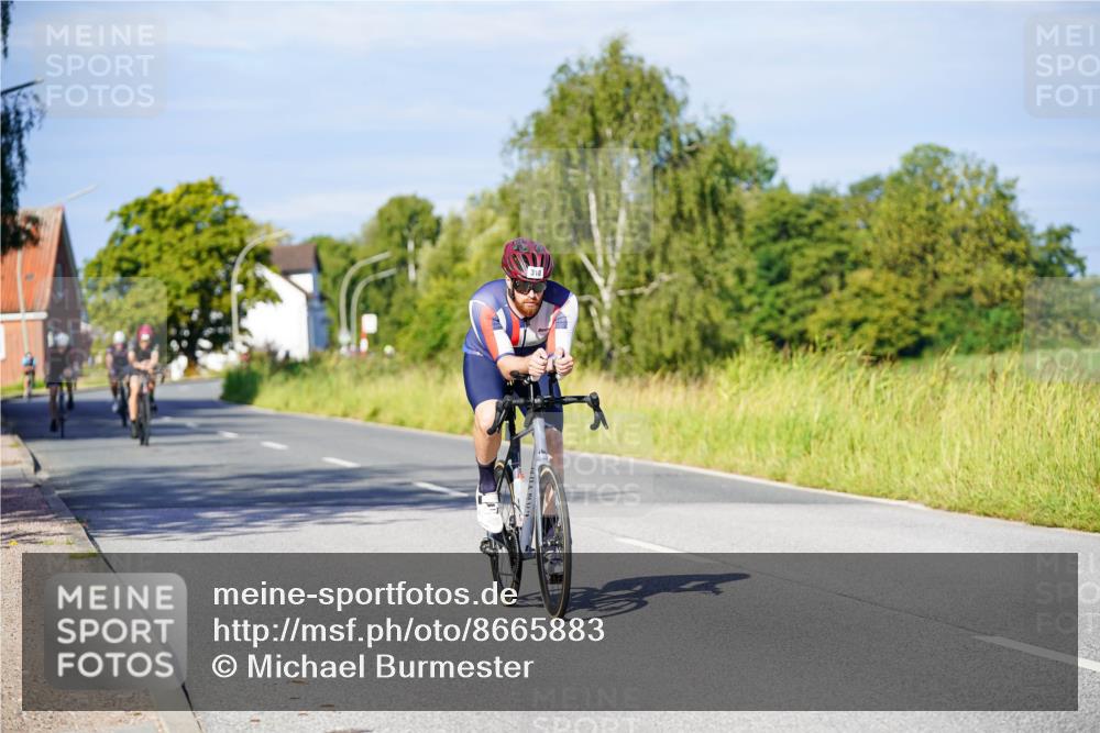 31.08.2025 - Elbe Triathlon Hamburg Michael Burmester http://msf.ph/oto/8665883 31.08.2025 09:32:57 Radfahren 184, 310, 495, 502 meine-sportfotos.de