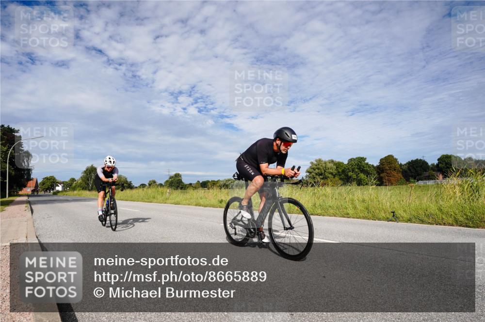 31.08.2025 - Elbe Triathlon Hamburg Michael Burmester http://msf.ph/oto/8665889 31.08.2025 10:21:27 Radfahren 687, 744, 790, 822, 960 meine-sportfotos.de