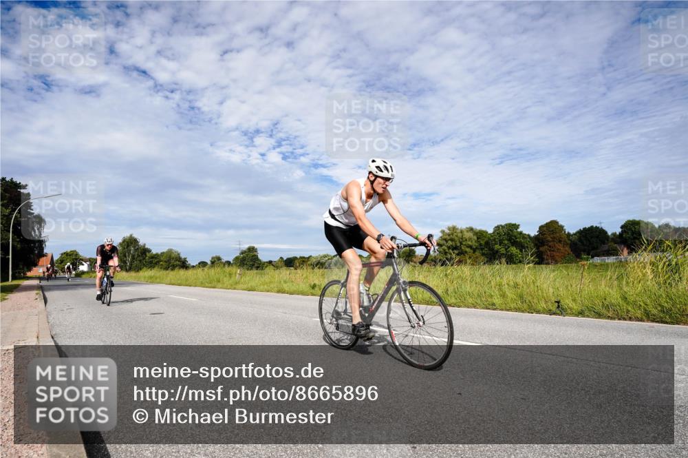 31.08.2025 - Elbe Triathlon Hamburg Michael Burmester http://msf.ph/oto/8665896 31.08.2025 10:21:36 Radfahren 736, 766, 788, 907, 933, 957, 960, 986 meine-sportfotos.de