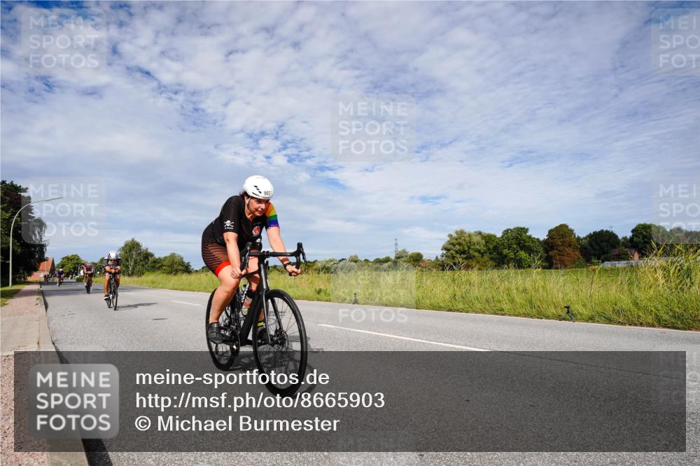 31.08.2025 - Elbe Triathlon Hamburg Michael Burmester http://msf.ph/oto/8665903 31.08.2025 10:21:41 Radfahren 736, 764, 766, 788, 895, 900, 907, 933 meine-sportfotos.de