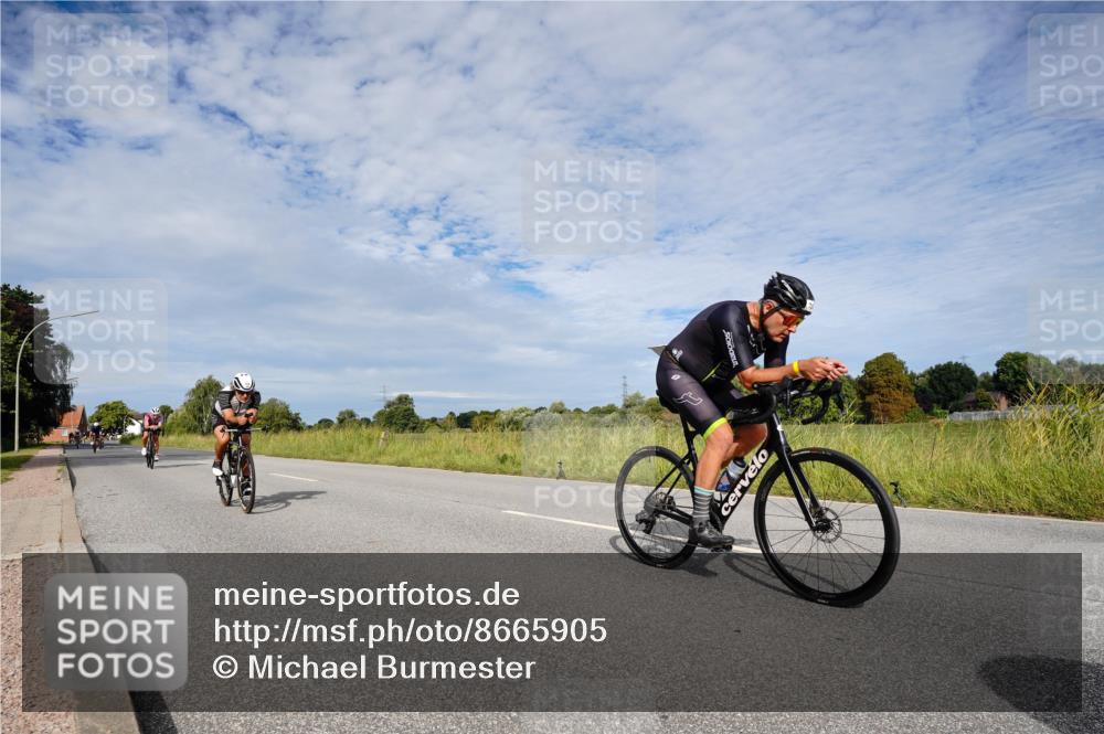 31.08.2025 - Elbe Triathlon Hamburg Michael Burmester http://msf.ph/oto/8665905 31.08.2025 10:21:42 Radfahren 736, 764, 766, 788, 895, 900, 907, 933 meine-sportfotos.de