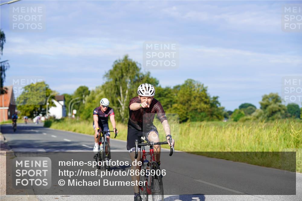 31.08.2025 - Elbe Triathlon Hamburg Michael Burmester http://msf.ph/oto/8665906 31.08.2025 09:33:02 Radfahren 184, 381, 495, 502 meine-sportfotos.de