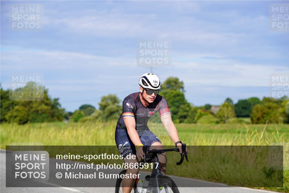 31.08.2025 - Elbe Triathlon Hamburg Michael Burmester http://msf.ph/oto/8665917 31.08.2025 09:33:04 Radfahren 184, 381, 495, 502 meine-sportfotos.de