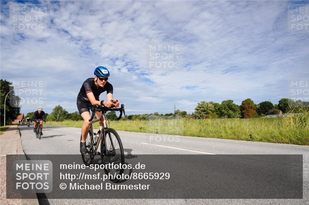 31.08.2025 - Elbe Triathlon Hamburg Michael Burmester http://msf.ph/oto/8665929 31.08.2025 10:21:56 Radfahren 654, 769, 796, 810, 814, 844, 849, 953, 1024, 1030, 1101 meine-sportfotos.de