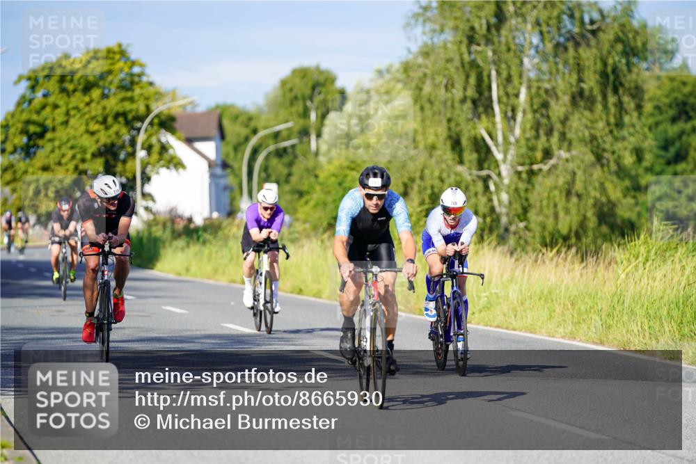 31.08.2025 - Elbe Triathlon Hamburg Michael Burmester http://msf.ph/oto/8665930 31.08.2025 09:33:14 Radfahren 214, 407, 493, 526, 531, 691, 759 meine-sportfotos.de