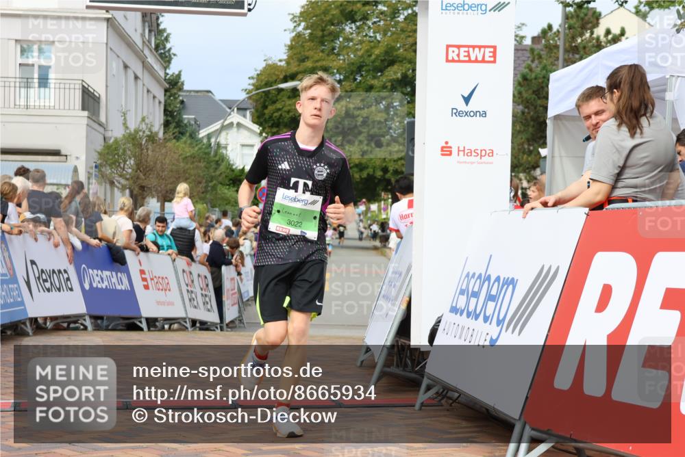 31.08.2025 - 21. Blankeneser Heldenlauf Strokosch-Dieckow http://msf.ph/oto/8665934 31.08.2025 10:59:07 Ziel 3295, 3426, 3022 meine-sportfotos.de