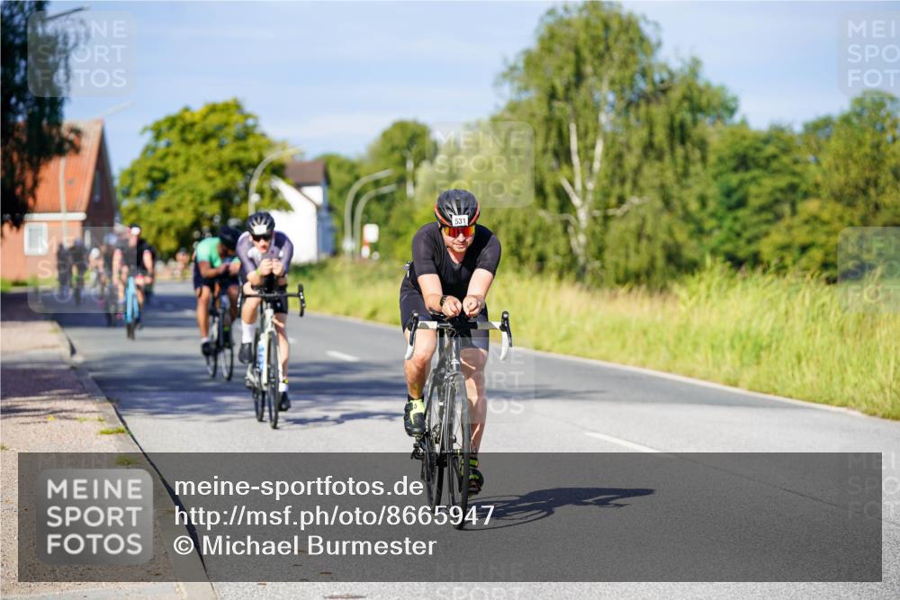 31.08.2025 - Elbe Triathlon Hamburg Michael Burmester http://msf.ph/oto/8665947 31.08.2025 09:33:18 Radfahren 214, 287, 407, 493, 526, 531, 618, 691, 729, 731, 742, 754, 759 meine-sportfotos.de
