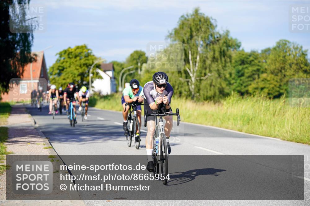31.08.2025 - Elbe Triathlon Hamburg Michael Burmester http://msf.ph/oto/8665954 31.08.2025 09:33:19 Radfahren 214, 287, 407, 493, 526, 531, 618, 729, 731, 742, 754 meine-sportfotos.de