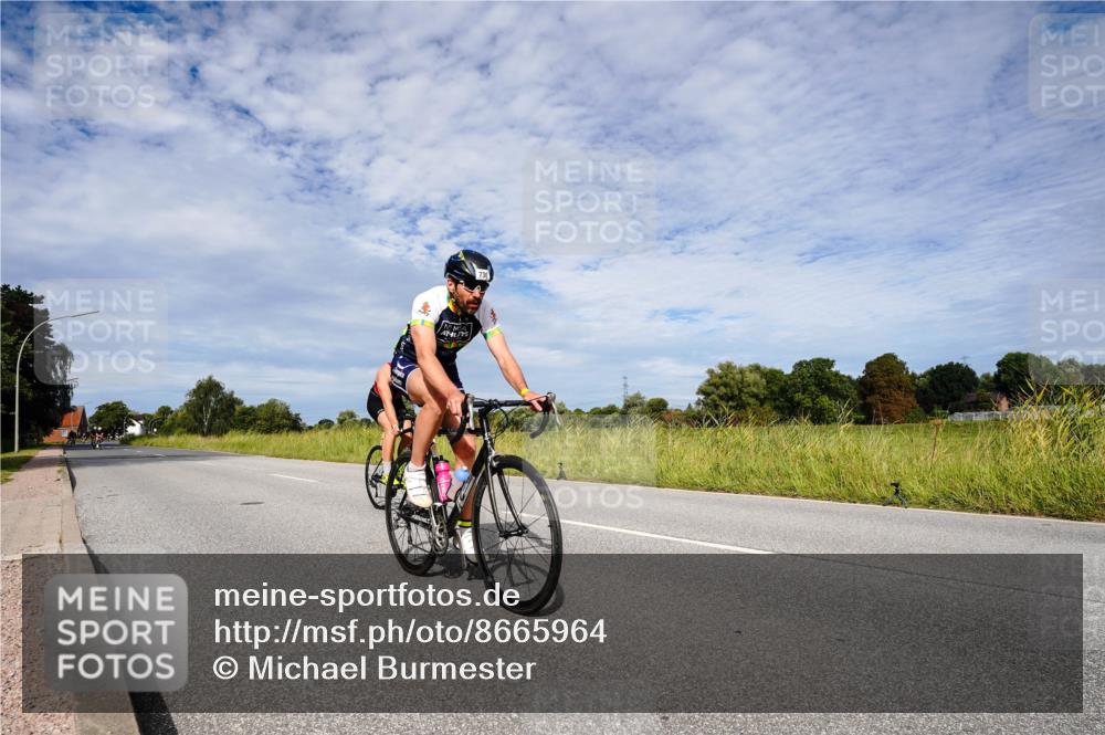 31.08.2025 - Elbe Triathlon Hamburg Michael Burmester http://msf.ph/oto/8665964 31.08.2025 10:22:20 Radfahren 730, 974, 1000, 1009, 1085 meine-sportfotos.de