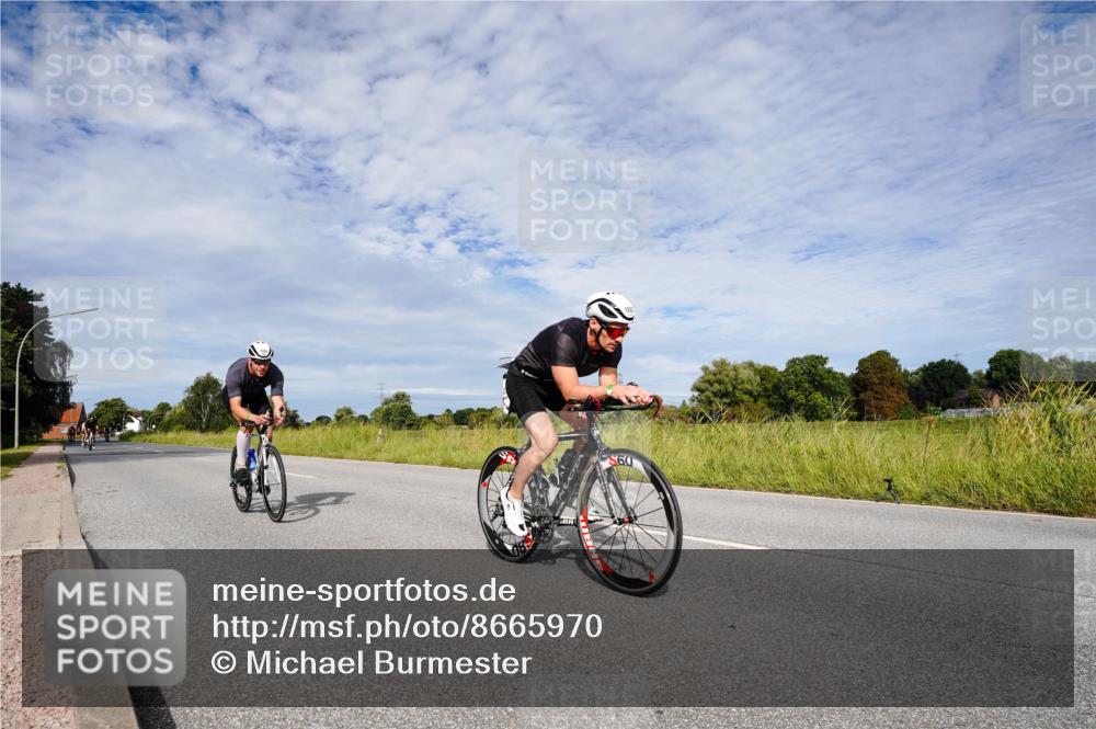 31.08.2025 - Elbe Triathlon Hamburg Michael Burmester http://msf.ph/oto/8665970 31.08.2025 10:22:25 Radfahren 832, 899, 983, 1009, 1051, 1052, 1085 meine-sportfotos.de