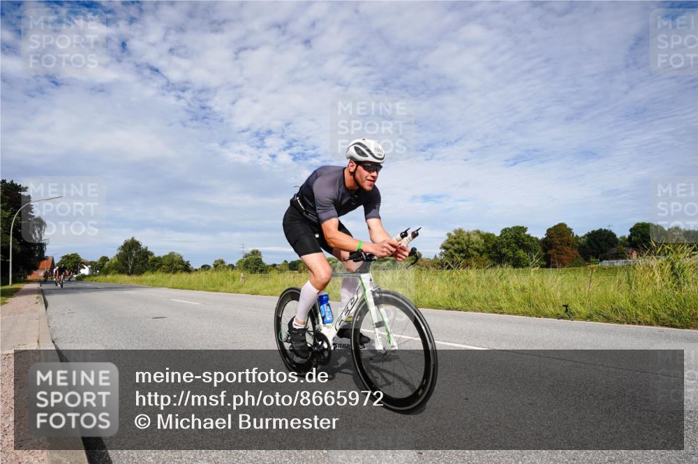31.08.2025 - Elbe Triathlon Hamburg Michael Burmester http://msf.ph/oto/8665972 31.08.2025 10:22:25 Radfahren 832, 899, 983, 1009, 1051, 1052, 1085 meine-sportfotos.de