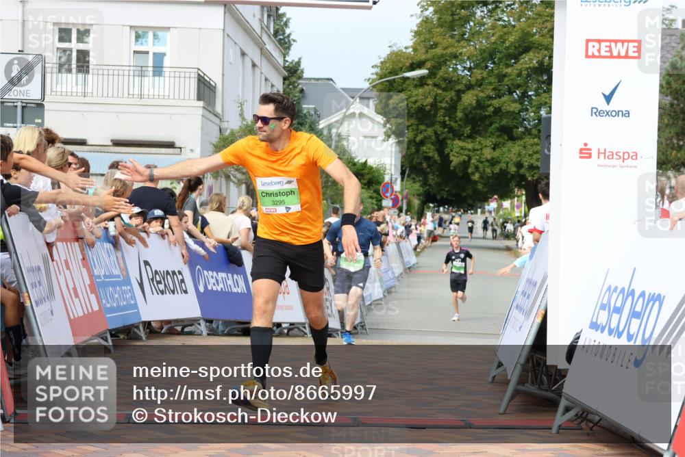 31.08.2025 - 21. Blankeneser Heldenlauf Strokosch-Dieckow http://msf.ph/oto/8665997 31.08.2025 10:58:59 Ziel 3295, 3426 meine-sportfotos.de
