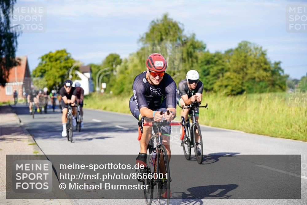 31.08.2025 - Elbe Triathlon Hamburg Michael Burmester http://msf.ph/oto/8666001 31.08.2025 09:33:29 Radfahren 283, 313, 314, 340, 365, 464, 510, 547, 553, 636, 694, 726 meine-sportfotos.de