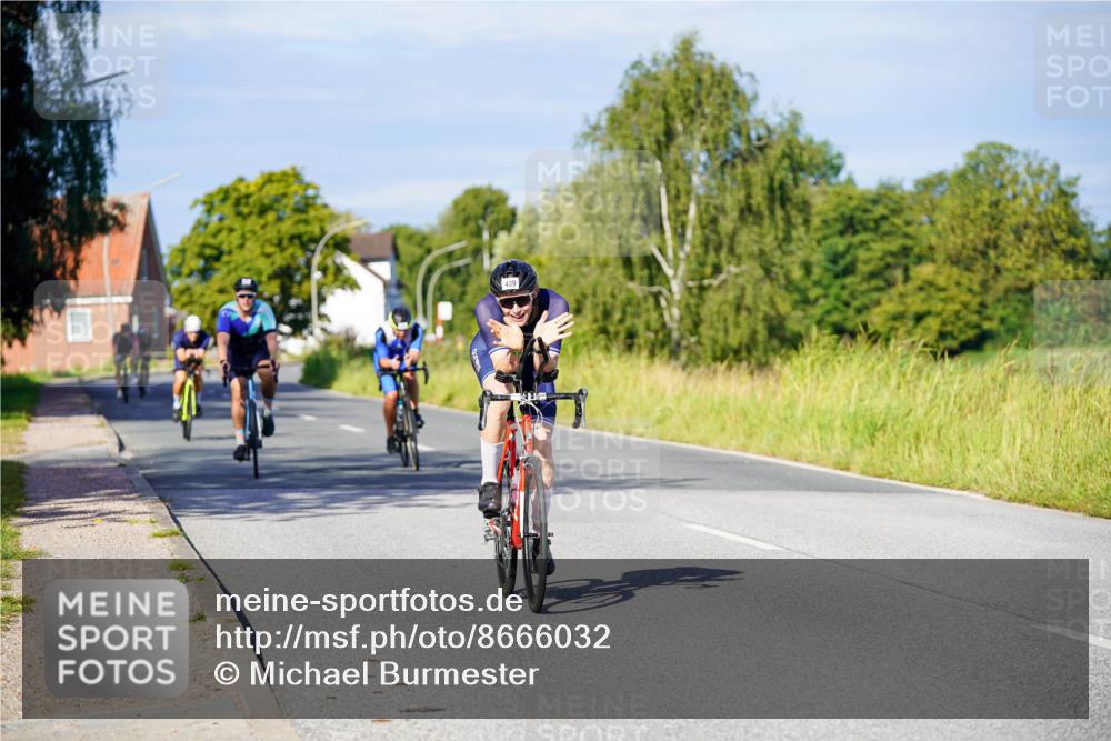 31.08.2025 - Elbe Triathlon Hamburg Michael Burmester http://msf.ph/oto/8666032 31.08.2025 09:33:37 Radfahren 173, 283, 330, 340, 439, 494, 504, 589, 636, 726 meine-sportfotos.de