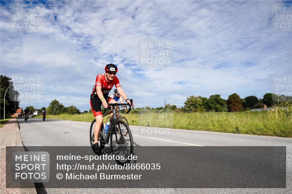 31.08.2025 - Elbe Triathlon Hamburg Michael Burmester http://msf.ph/oto/8666035 31.08.2025 10:23:09 Radfahren 965, 981, 989, 995, 996, 1049, 1077 meine-sportfotos.de