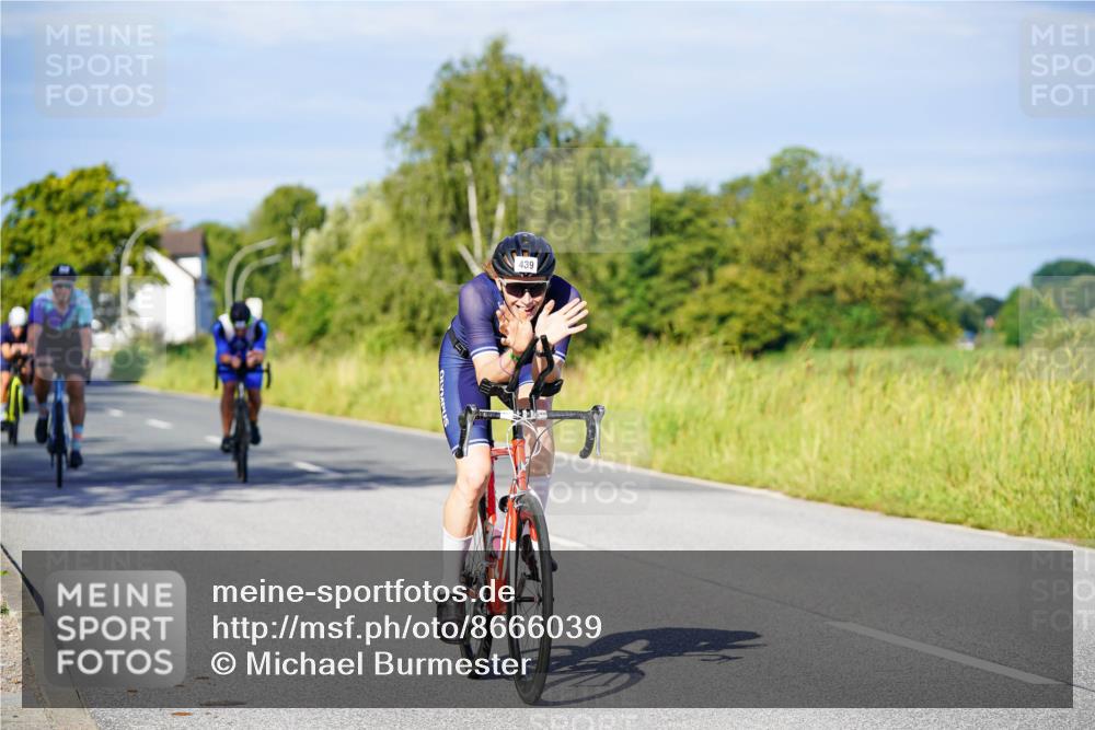 31.08.2025 - Elbe Triathlon Hamburg Michael Burmester http://msf.ph/oto/8666039 31.08.2025 09:33:37 Radfahren 173, 283, 330, 340, 439, 494, 504, 589, 636, 726 meine-sportfotos.de