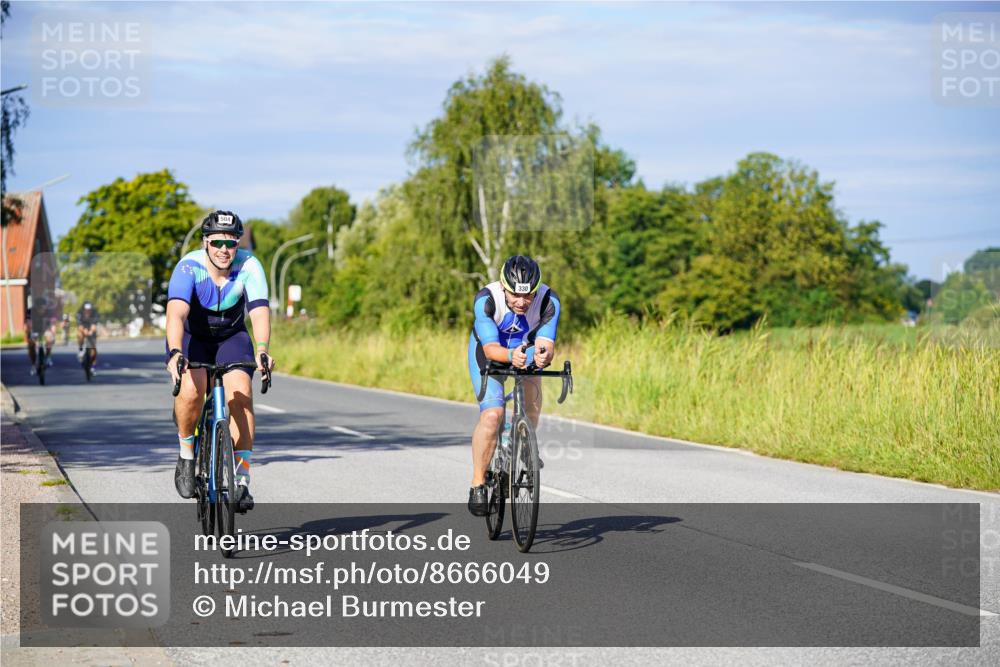 31.08.2025 - Elbe Triathlon Hamburg Michael Burmester http://msf.ph/oto/8666049 31.08.2025 09:33:39 Radfahren 173, 330, 439, 494, 504, 589 meine-sportfotos.de