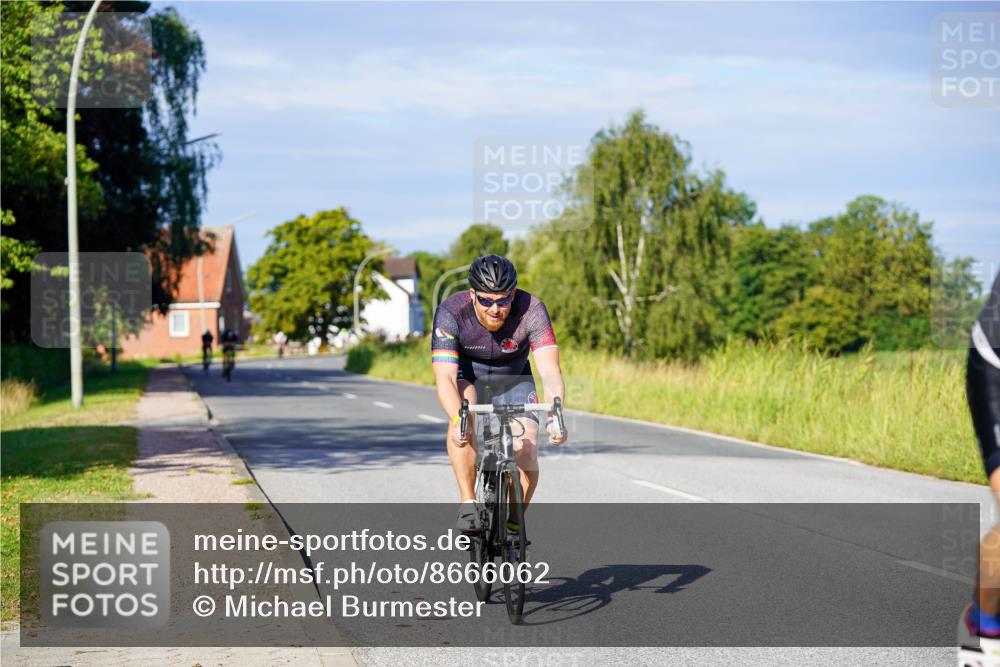 31.08.2025 - Elbe Triathlon Hamburg Michael Burmester http://msf.ph/oto/8666062 31.08.2025 09:33:44 Radfahren 173, 494, 655 meine-sportfotos.de