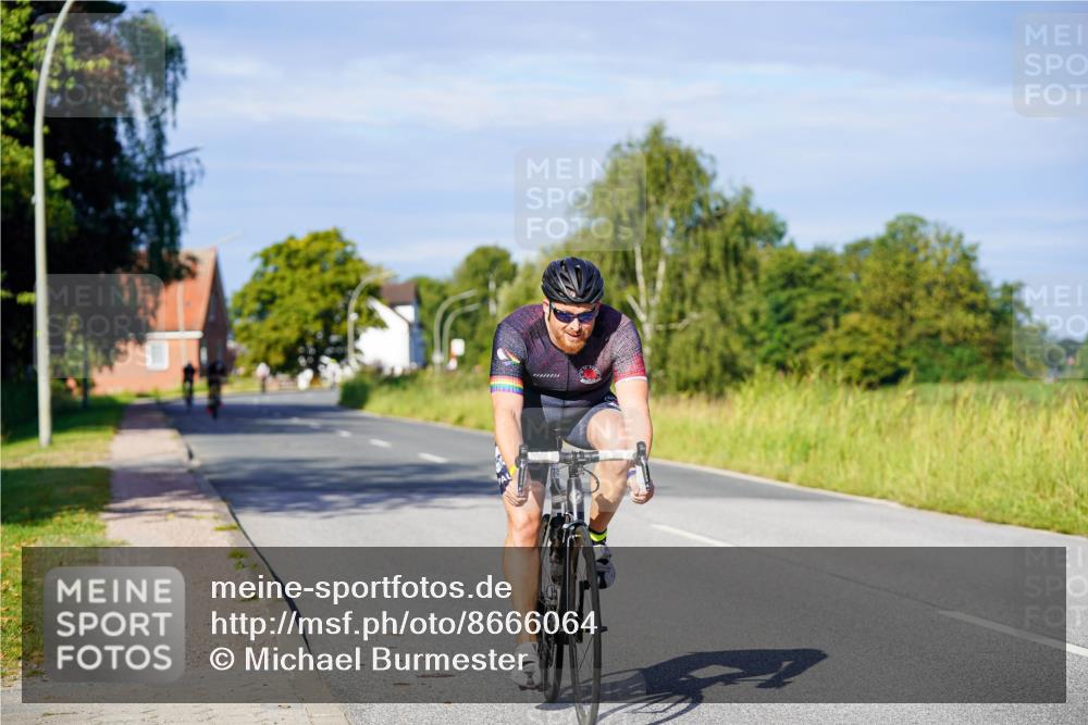 31.08.2025 - Elbe Triathlon Hamburg Michael Burmester http://msf.ph/oto/8666064 31.08.2025 09:33:44 Radfahren 173, 494, 655 meine-sportfotos.de