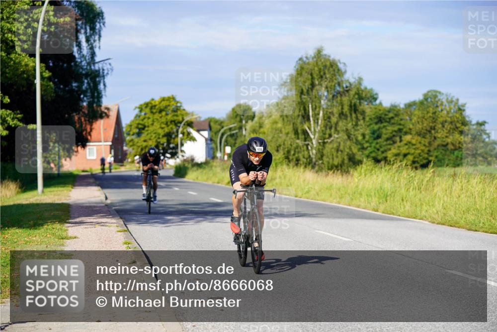 31.08.2025 - Elbe Triathlon Hamburg Michael Burmester http://msf.ph/oto/8666068 31.08.2025 09:33:50 Radfahren 458, 655 meine-sportfotos.de