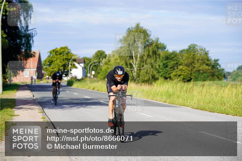 31.08.2025 - Elbe Triathlon Hamburg Michael Burmester http://msf.ph/oto/8666071 31.08.2025 09:33:50 Radfahren 458, 655 meine-sportfotos.de