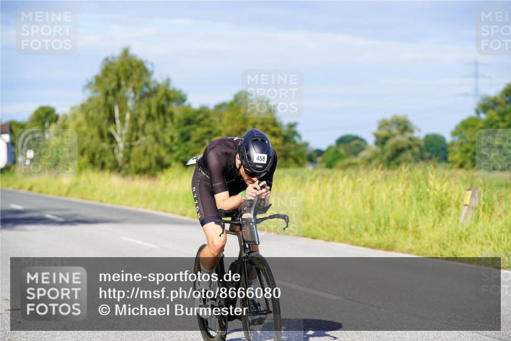 31.08.2025 - Elbe Triathlon Hamburg Michael Burmester http://msf.ph/oto/8666080 31.08.2025 09:33:52 Radfahren 458, 655 meine-sportfotos.de