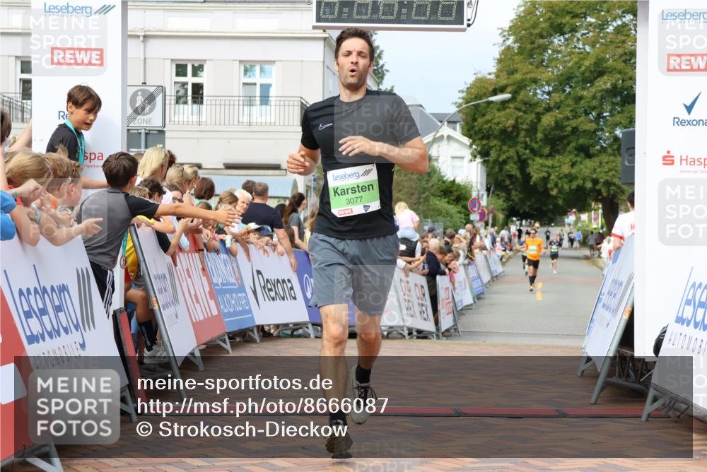 31.08.2025 - 21. Blankeneser Heldenlauf Strokosch-Dieckow http://msf.ph/oto/8666087 31.08.2025 10:58:50 Ziel 3077 meine-sportfotos.de