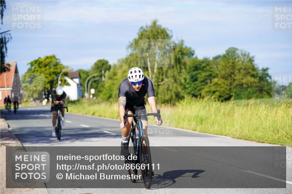 31.08.2025 - Elbe Triathlon Hamburg Michael Burmester http://msf.ph/oto/8666111 31.08.2025 09:34:08 Radfahren 319, 367, 416, 480, 515, 696 meine-sportfotos.de
