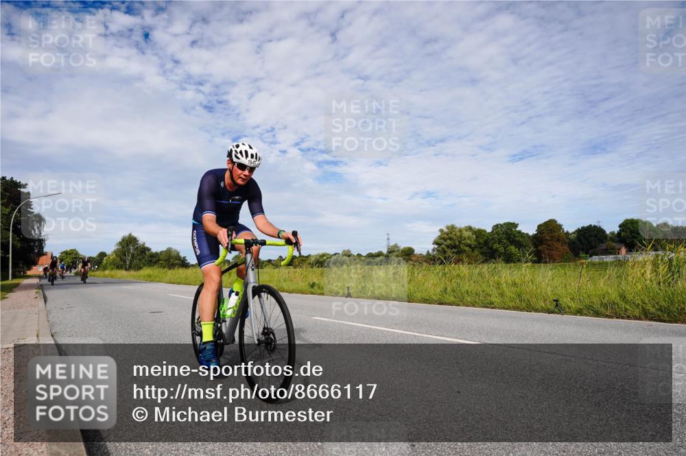 31.08.2025 - Elbe Triathlon Hamburg Michael Burmester http://msf.ph/oto/8666117 31.08.2025 10:24:22 Radfahren 703, 943, 972, 1028, 1047, 1074, 1083, 1099 meine-sportfotos.de