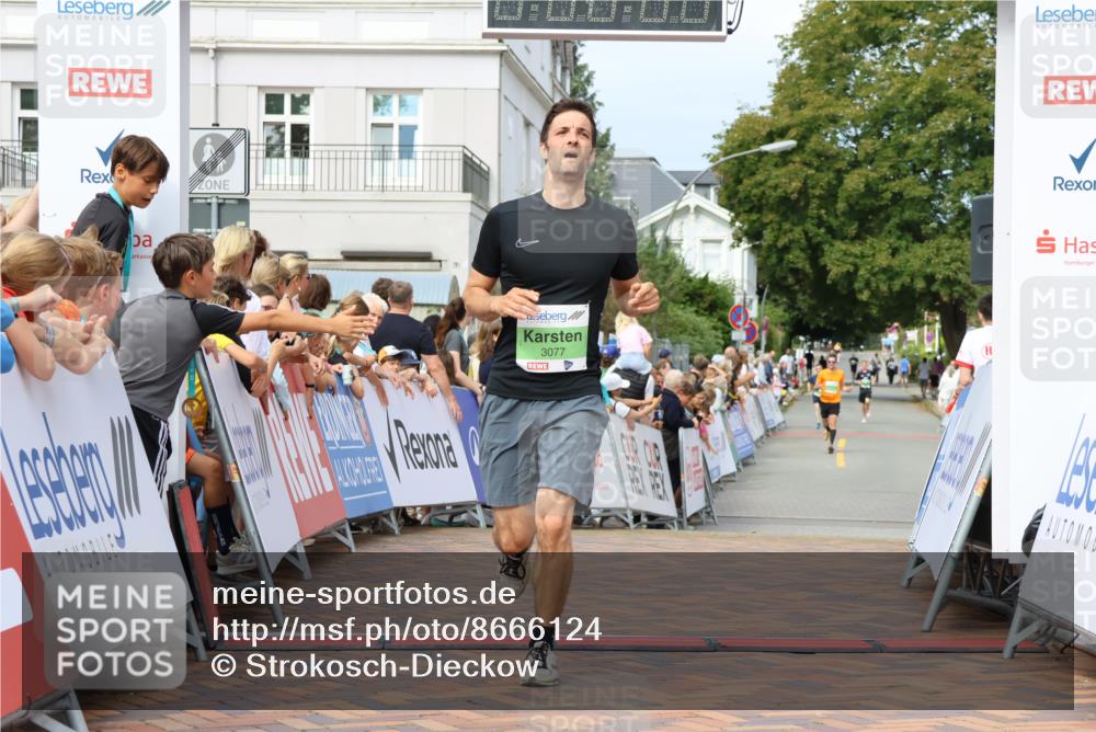 31.08.2025 - 21. Blankeneser Heldenlauf Strokosch-Dieckow http://msf.ph/oto/8666124 31.08.2025 10:58:50 Ziel 3077 meine-sportfotos.de