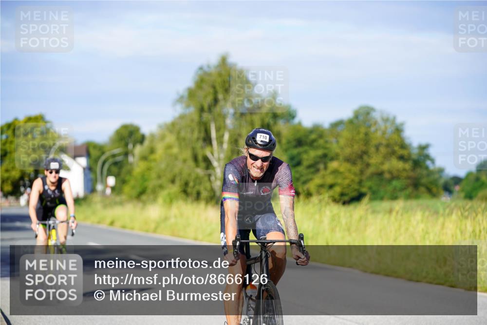 31.08.2025 - Elbe Triathlon Hamburg Michael Burmester http://msf.ph/oto/8666126 31.08.2025 09:34:15 Radfahren 297, 342, 612, 710 meine-sportfotos.de