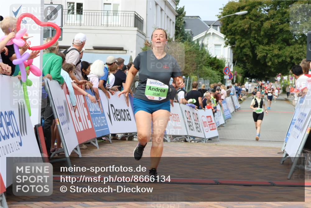 31.08.2025 - 21. Blankeneser Heldenlauf Strokosch-Dieckow http://msf.ph/oto/8666134 31.08.2025 11:17:25 Ziel 3536, 3612 meine-sportfotos.de