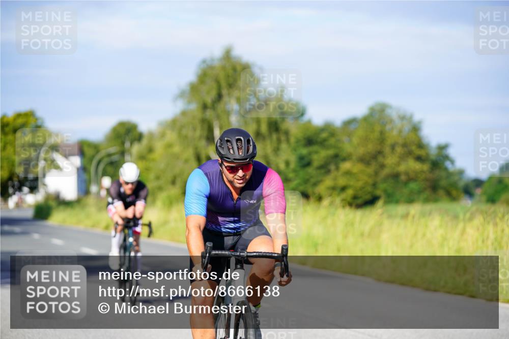 31.08.2025 - Elbe Triathlon Hamburg Michael Burmester http://msf.ph/oto/8666138 31.08.2025 09:34:20 Radfahren 297, 342, 612 meine-sportfotos.de