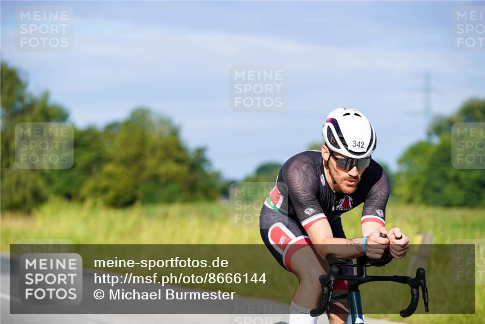 31.08.2025 - Elbe Triathlon Hamburg Michael Burmester http://msf.ph/oto/8666144 31.08.2025 09:34:21 Radfahren 342, 612 meine-sportfotos.de