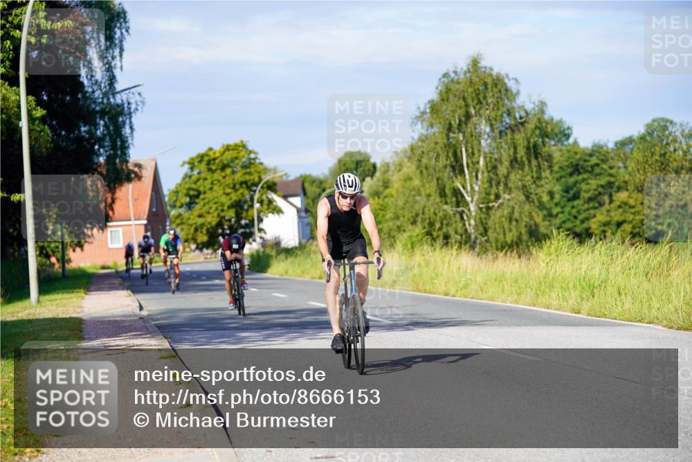 31.08.2025 - Elbe Triathlon Hamburg Michael Burmester http://msf.ph/oto/8666153 31.08.2025 09:34:31 Radfahren 257, 410, 600, 739 meine-sportfotos.de