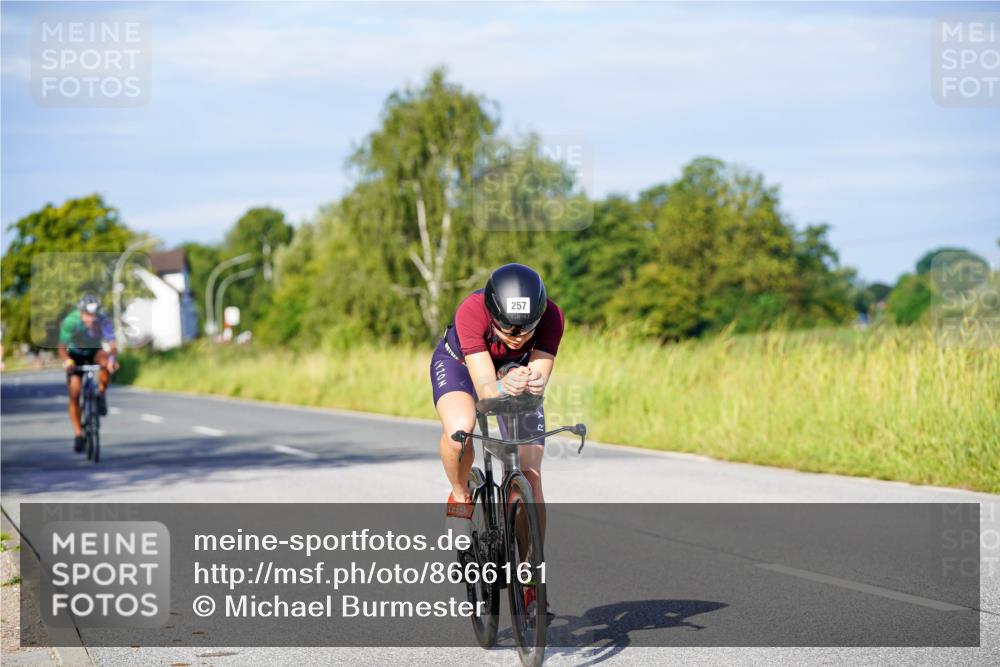 31.08.2025 - Elbe Triathlon Hamburg Michael Burmester http://msf.ph/oto/8666161 31.08.2025 09:34:34 Radfahren 228, 257, 410, 739 meine-sportfotos.de