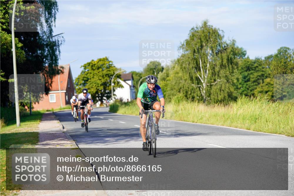 31.08.2025 - Elbe Triathlon Hamburg Michael Burmester http://msf.ph/oto/8666165 31.08.2025 09:34:35 Radfahren 228, 257, 410, 739 meine-sportfotos.de